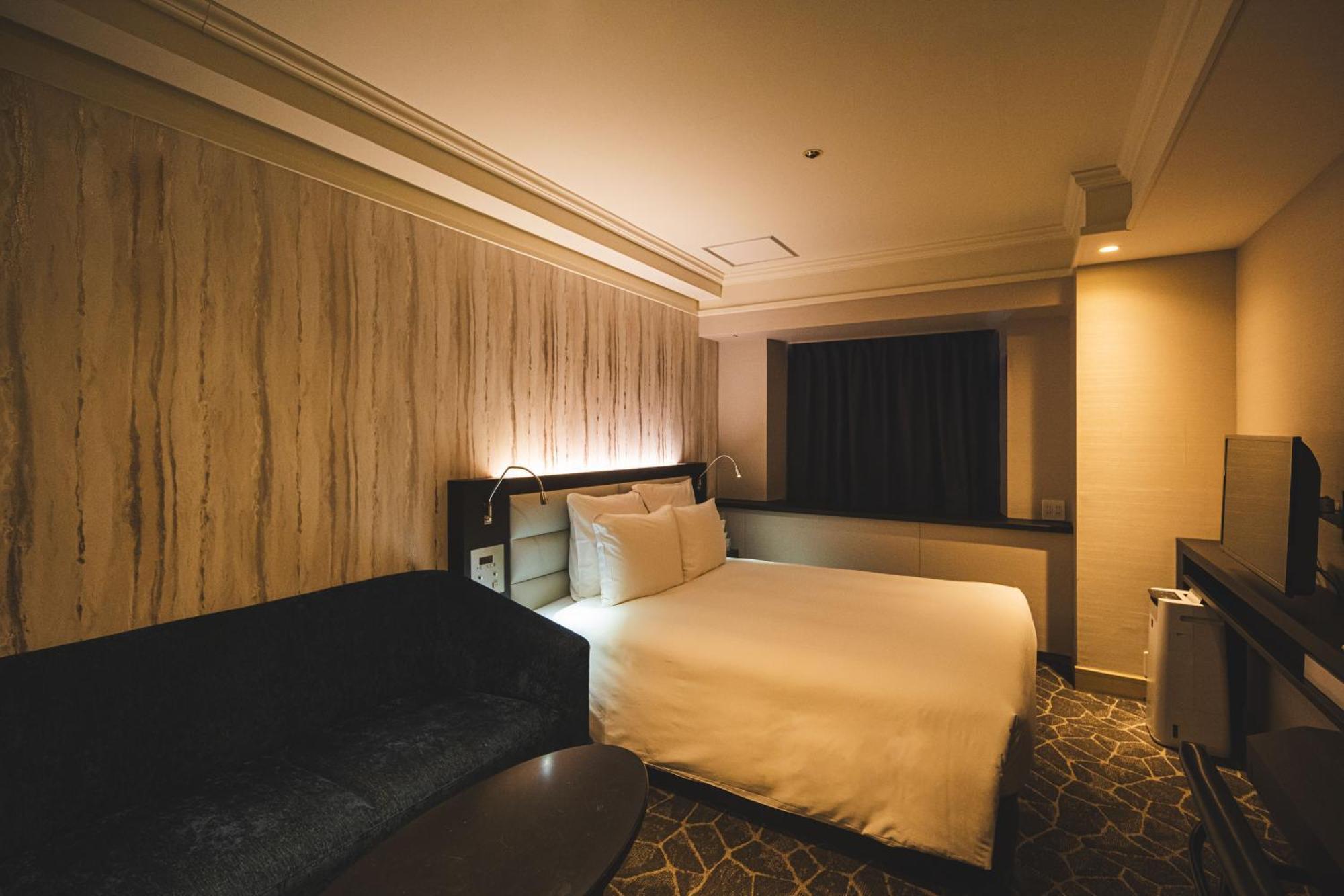 Hotel Ana Crowne Plaza Matsuyama By Ihg Esterno foto