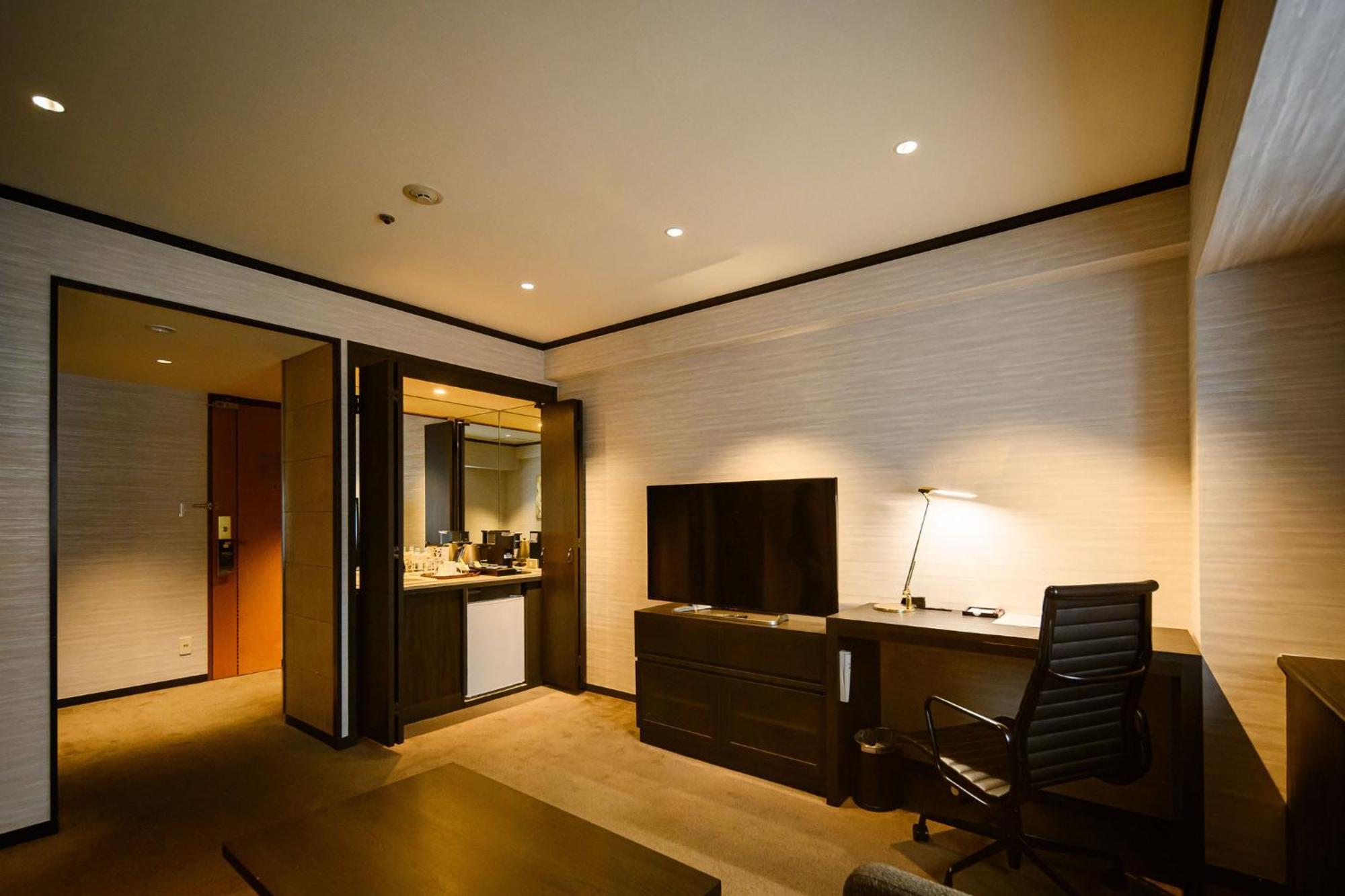 Hotel Ana Crowne Plaza Matsuyama By Ihg Esterno foto
